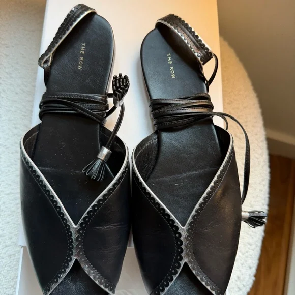 The Row Charlotte Flat Sandal (Black) (size 37.5) - Picture 2 of 8